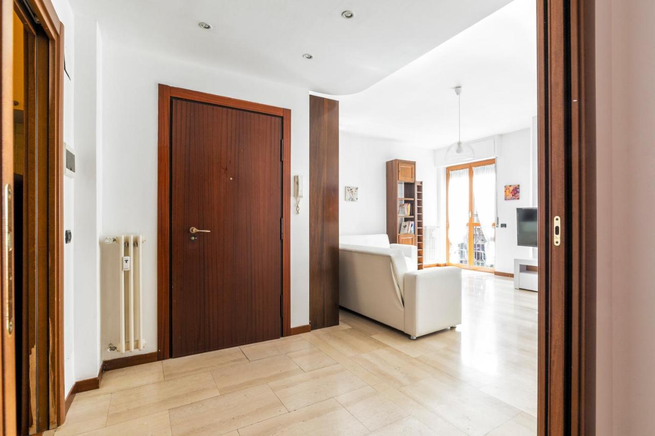 Cenisio M5 Lovely Apartment - With Balcony! Milano Eksteriør billede
