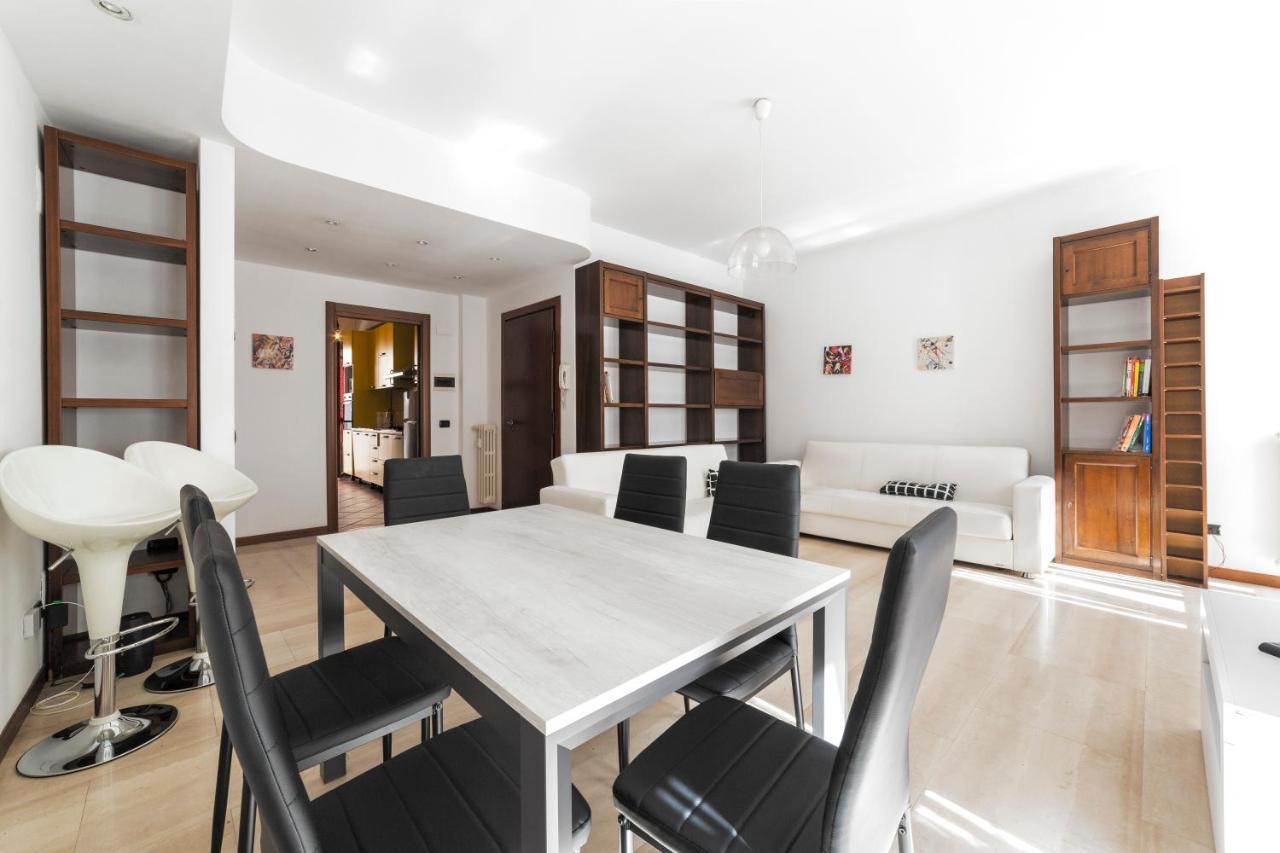 Cenisio M5 Lovely Apartment - With Balcony! Milano Eksteriør billede